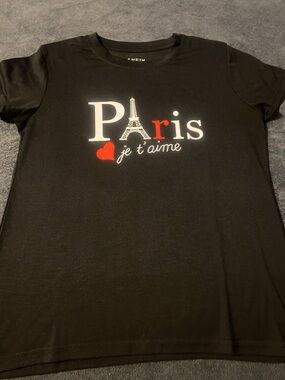 SHEIN Black Paris Je T'aime Graphic Tee with Red Heart